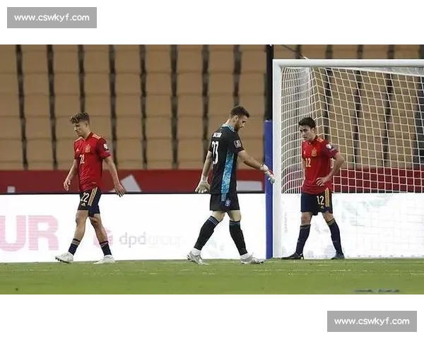 佩德里弧顶写意晃过 + 兜射破门：诺坎普沸腾的 9.8 秒